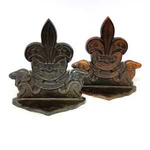 - MCM Vintage 50's BOYSCOUTS CANADA set of cast metal bookends .#boyscouts